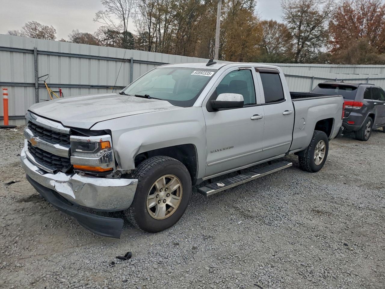 CHEVROLET SILVERADO C1500 LT