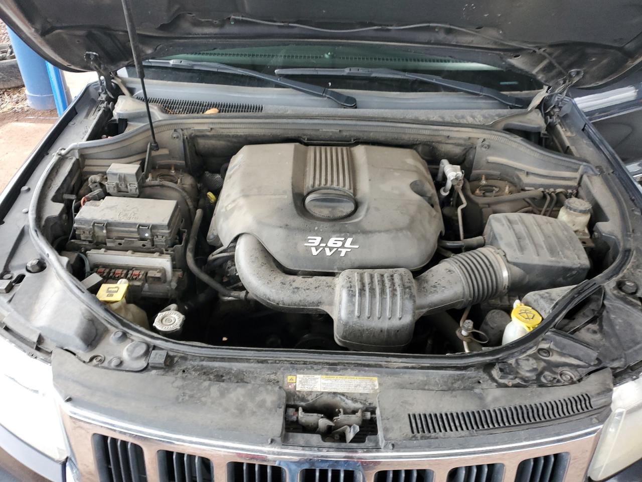 JEEP GRAND CHEROKEE LAREDO