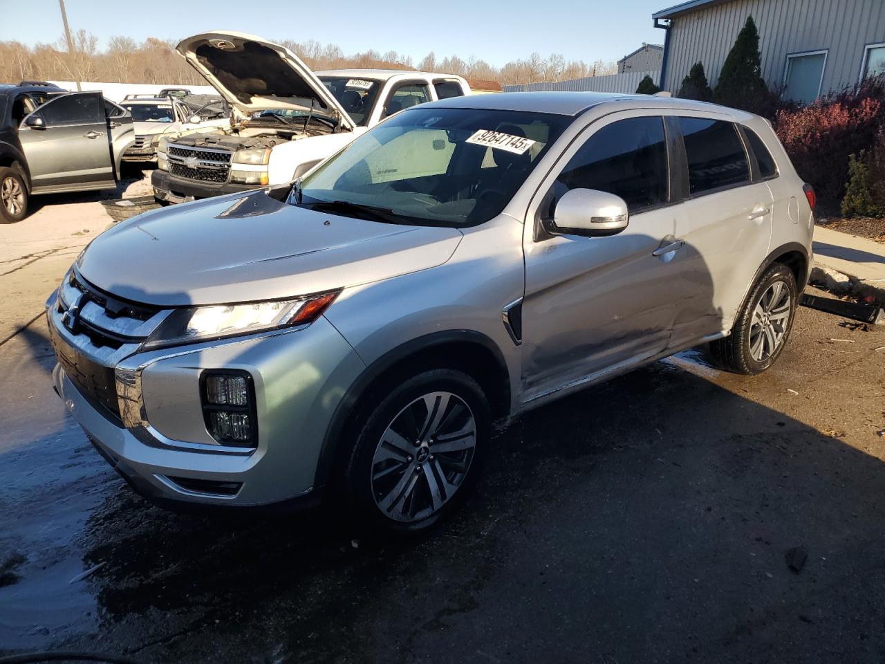 MITSUBISHI OUTLANDER SE