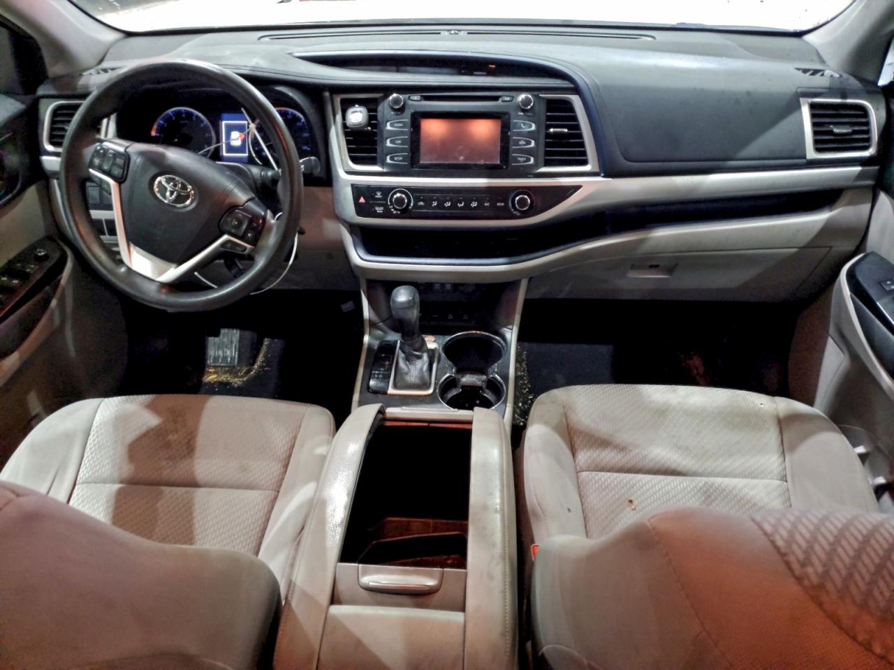 TOYOTA HIGHLANDER LE