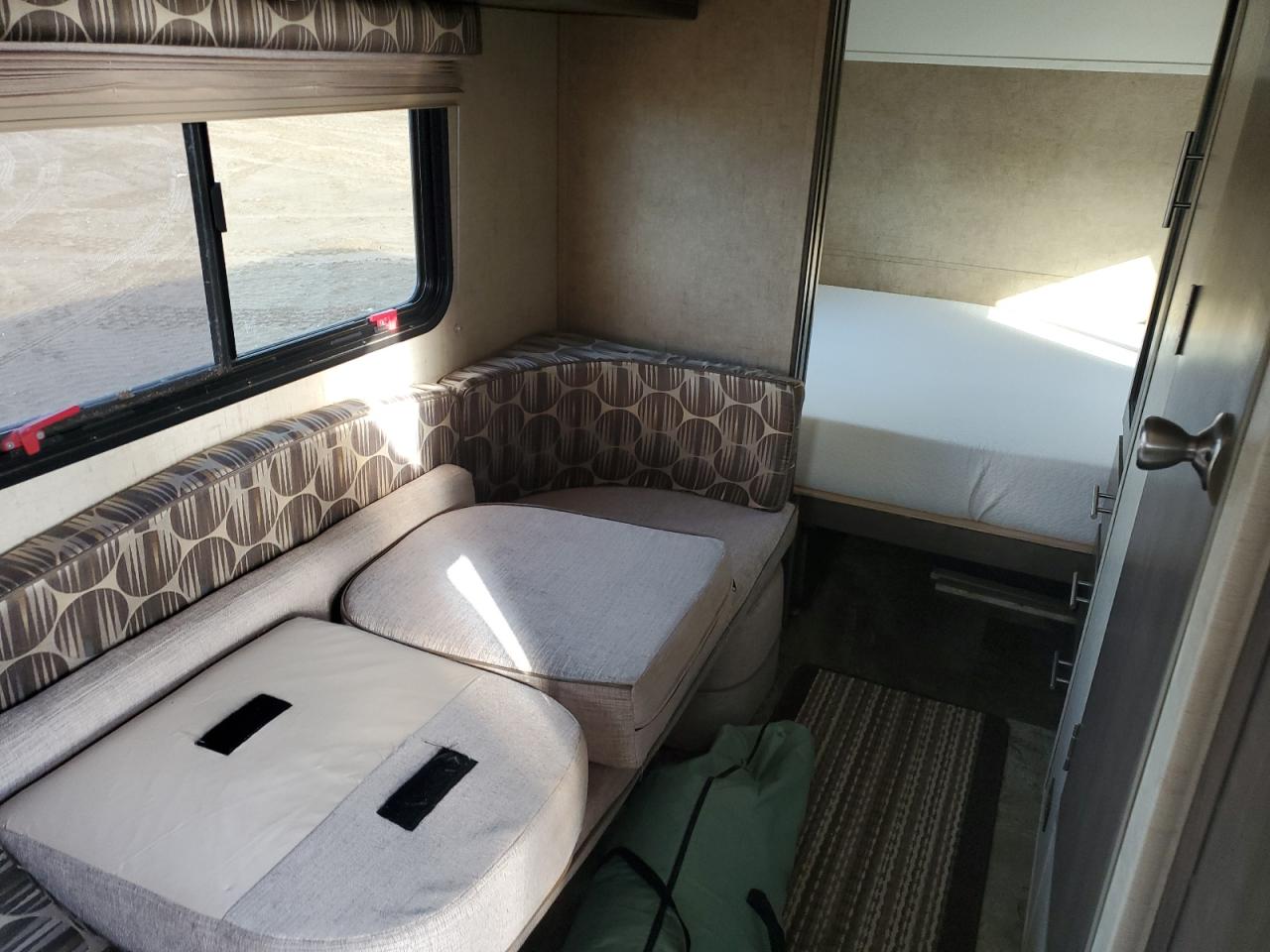 Lot #3310412995 2017 FORE RPOD