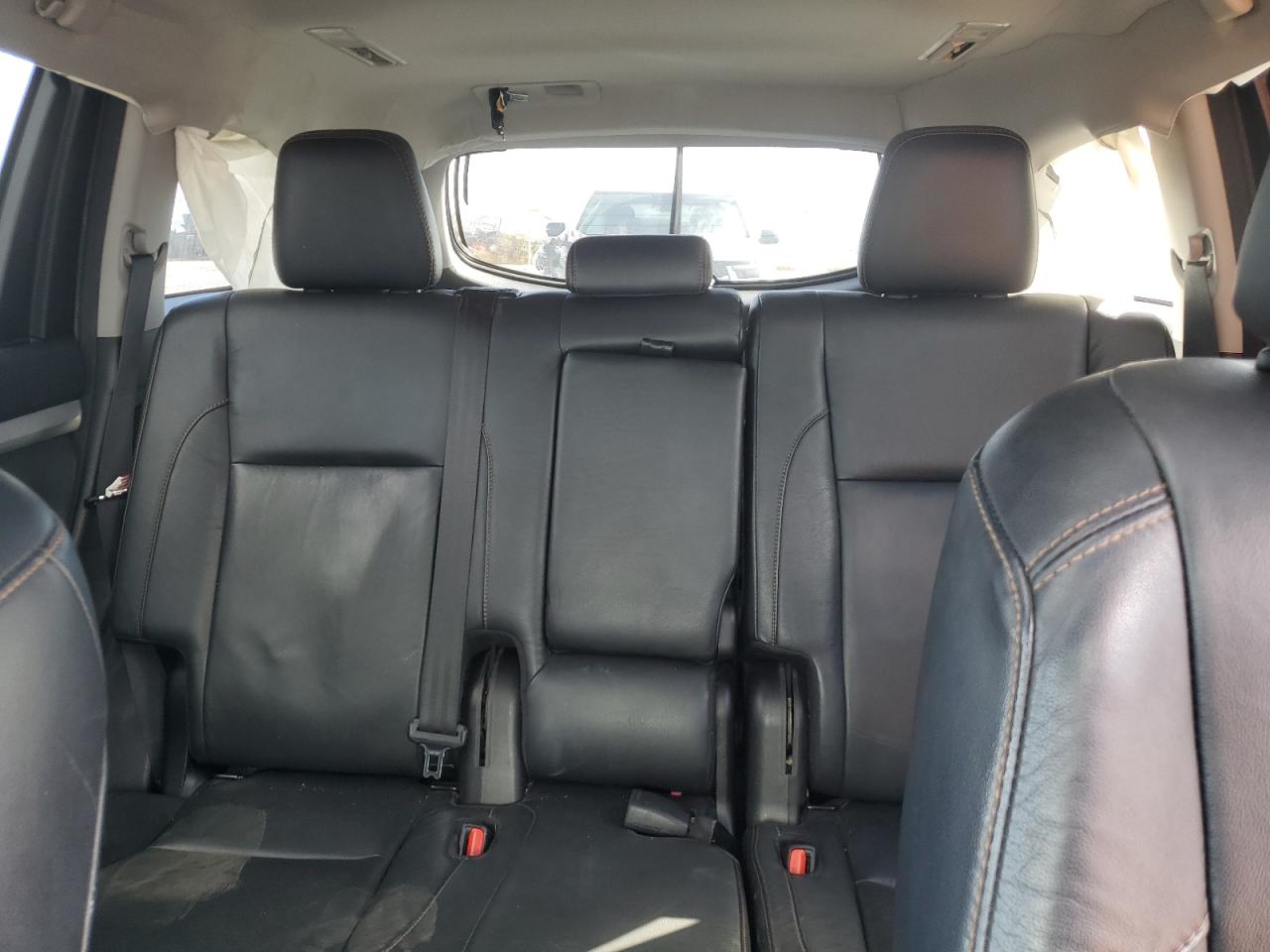 TOYOTA HIGHLANDER SE