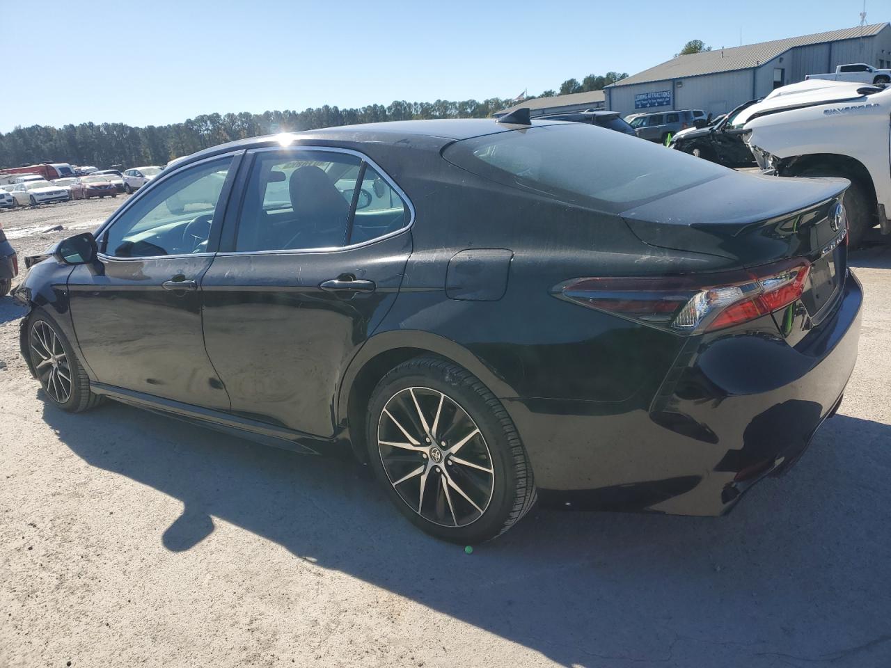 TOYOTA CAMRY SE NIGHT SHADE