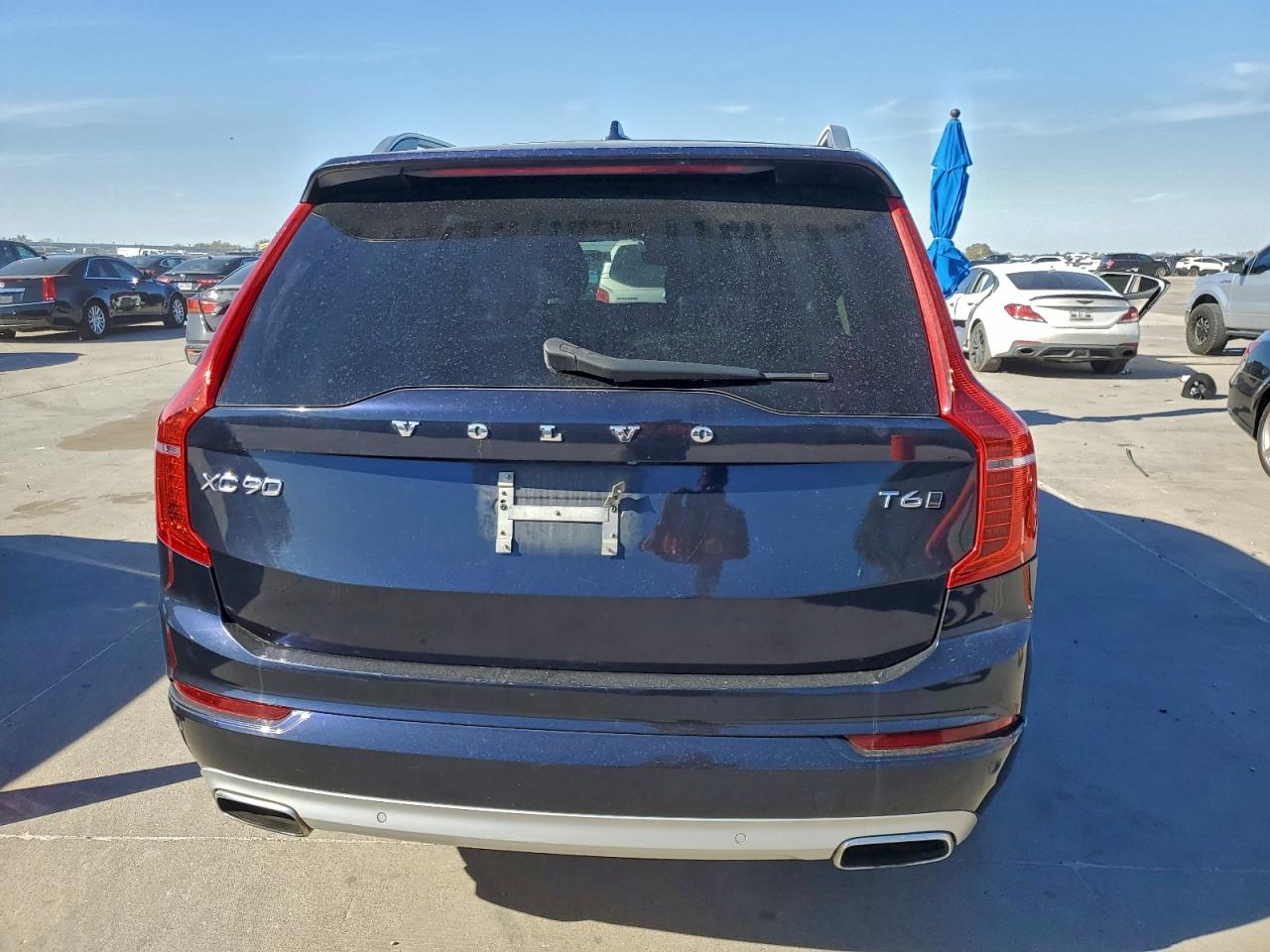 VOLVO XC90 T6 MOMENTUM