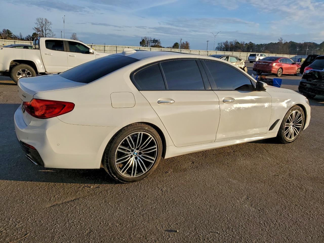BMW 5 SERIES XI