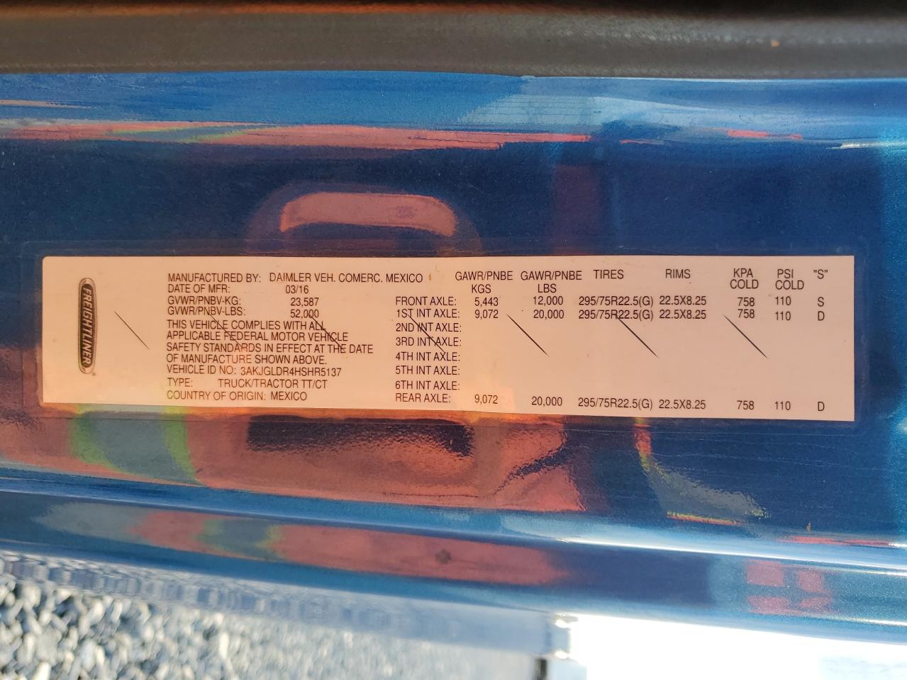 Lot #3287273010 2017 FREIGHTLINER CASCADIA 1