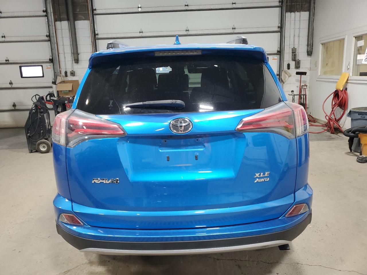 Lot #3301613648 2017 TOYOTA RAV4 XLE