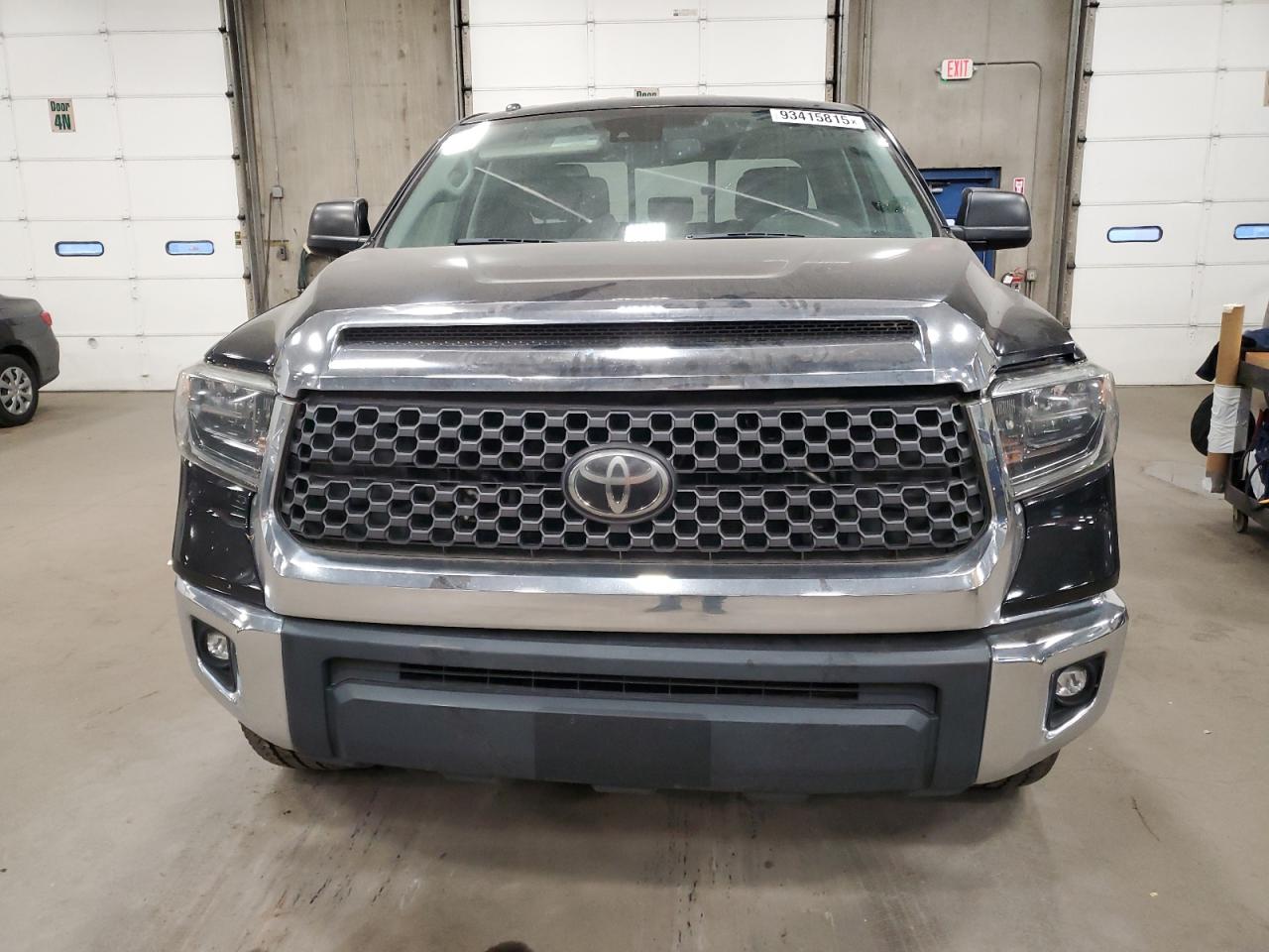 TOYOTA TUNDRA DOUBLE CAB SR