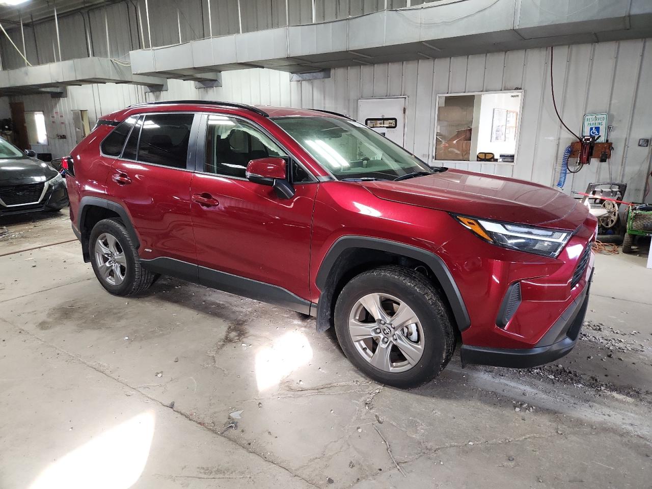 TOYOTA RAV4 LE