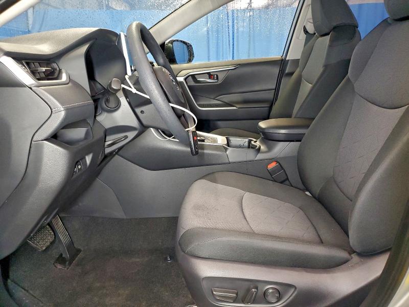 2025 TOYOTA RAV4 XLE #3304608450