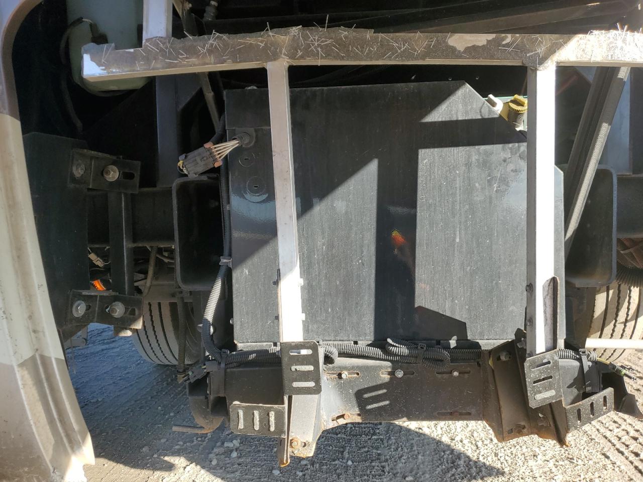 Lot #3287697046 2013 WINNEBAGO WINNEBAGO