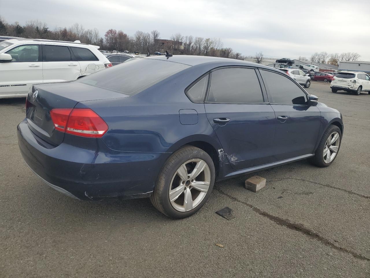 VOLKSWAGEN PASSAT S
