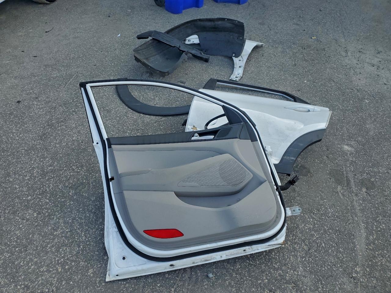 Lot #3305325305 2020 HYUNDAI TUCSON SE