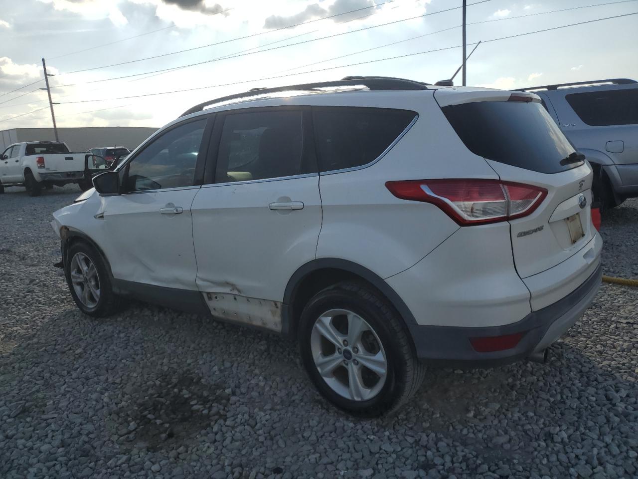 FORD ESCAPE SE