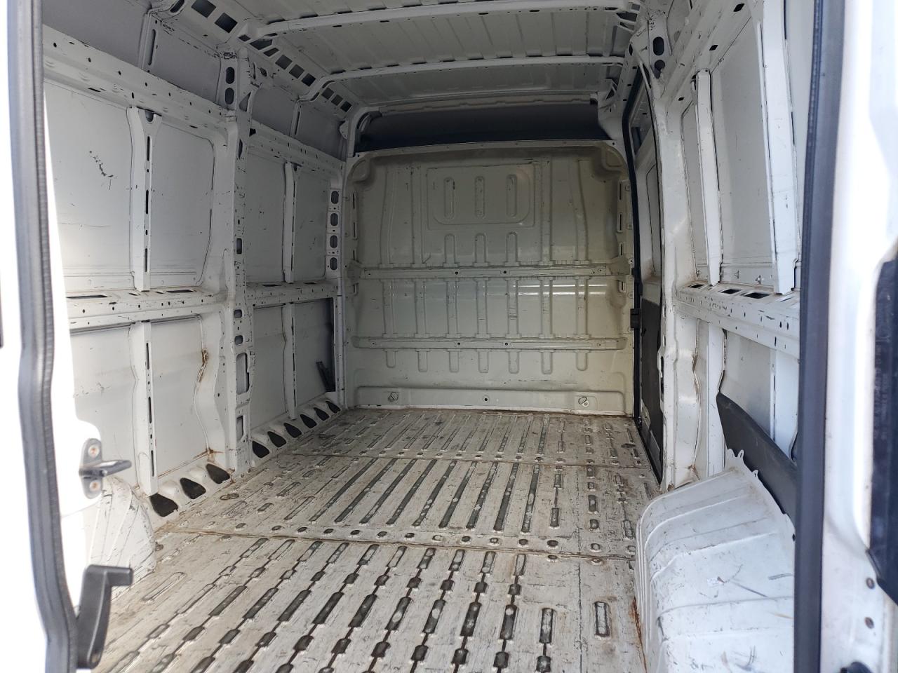 RAM PROMASTER 2500 HIGH