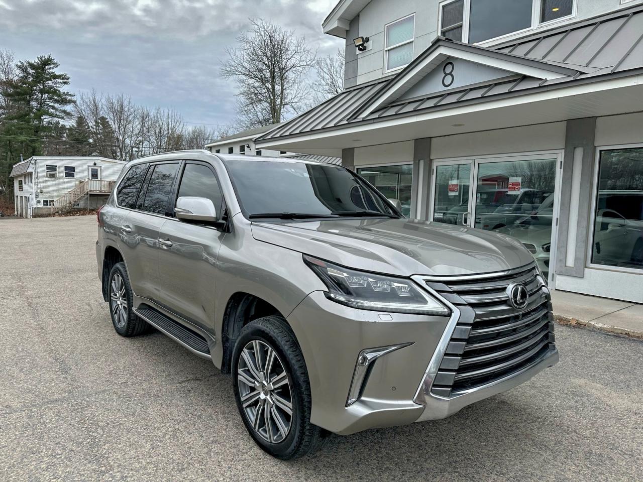 LEXUS LX 570
