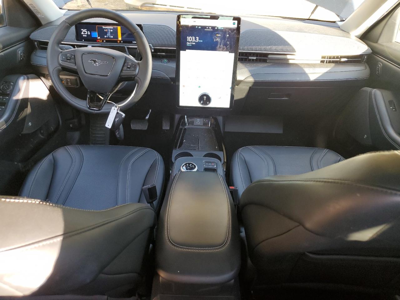 FORD MUSTANG PREMIUM