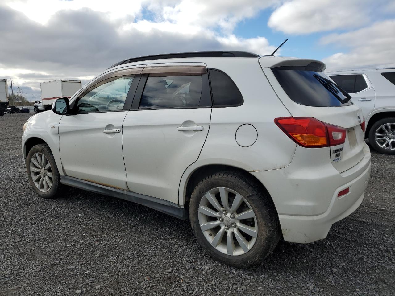 MITSUBISHI OUTLANDER GT