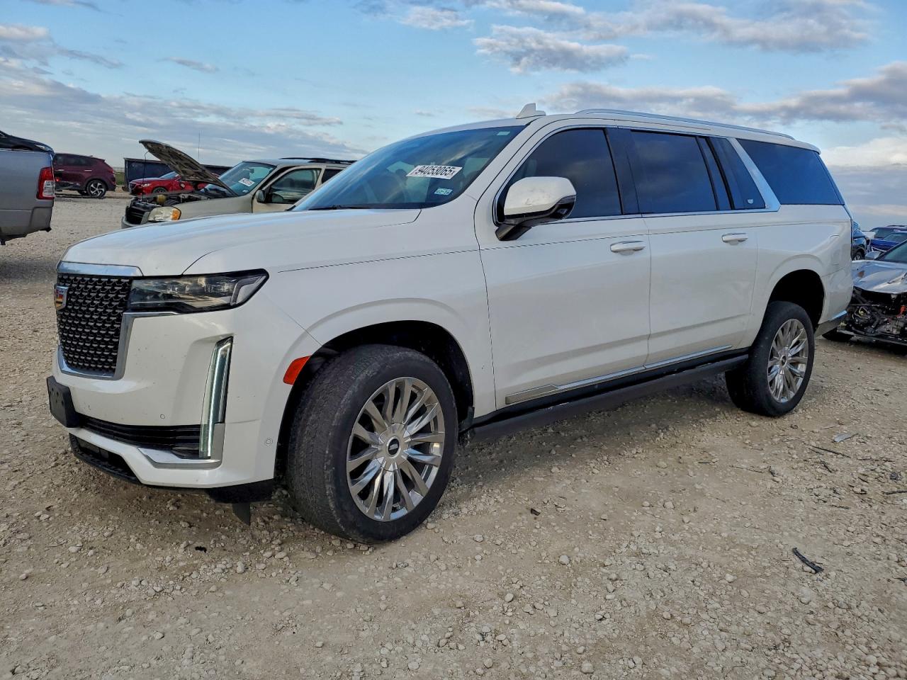 CADILLAC ESCALADE ESV PREMIUM LUXURY