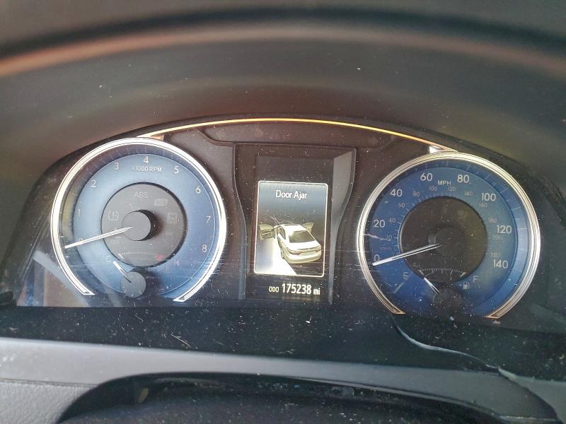 2016 TOYOTA CAMRY LE #3301859027