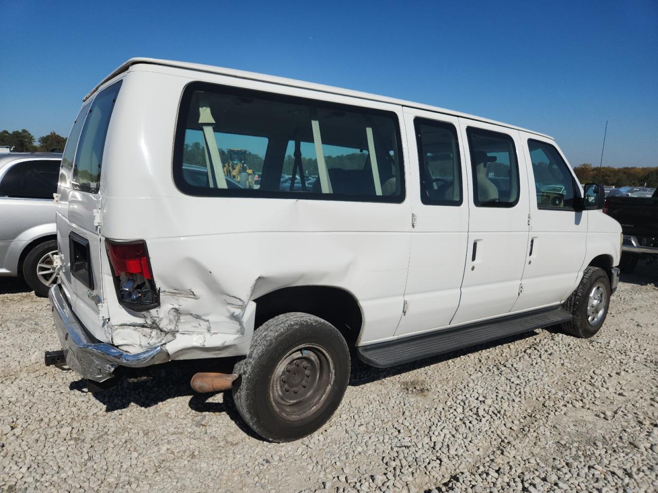 FORD ECONOLINE E350 SUPER DUTY WAGON
