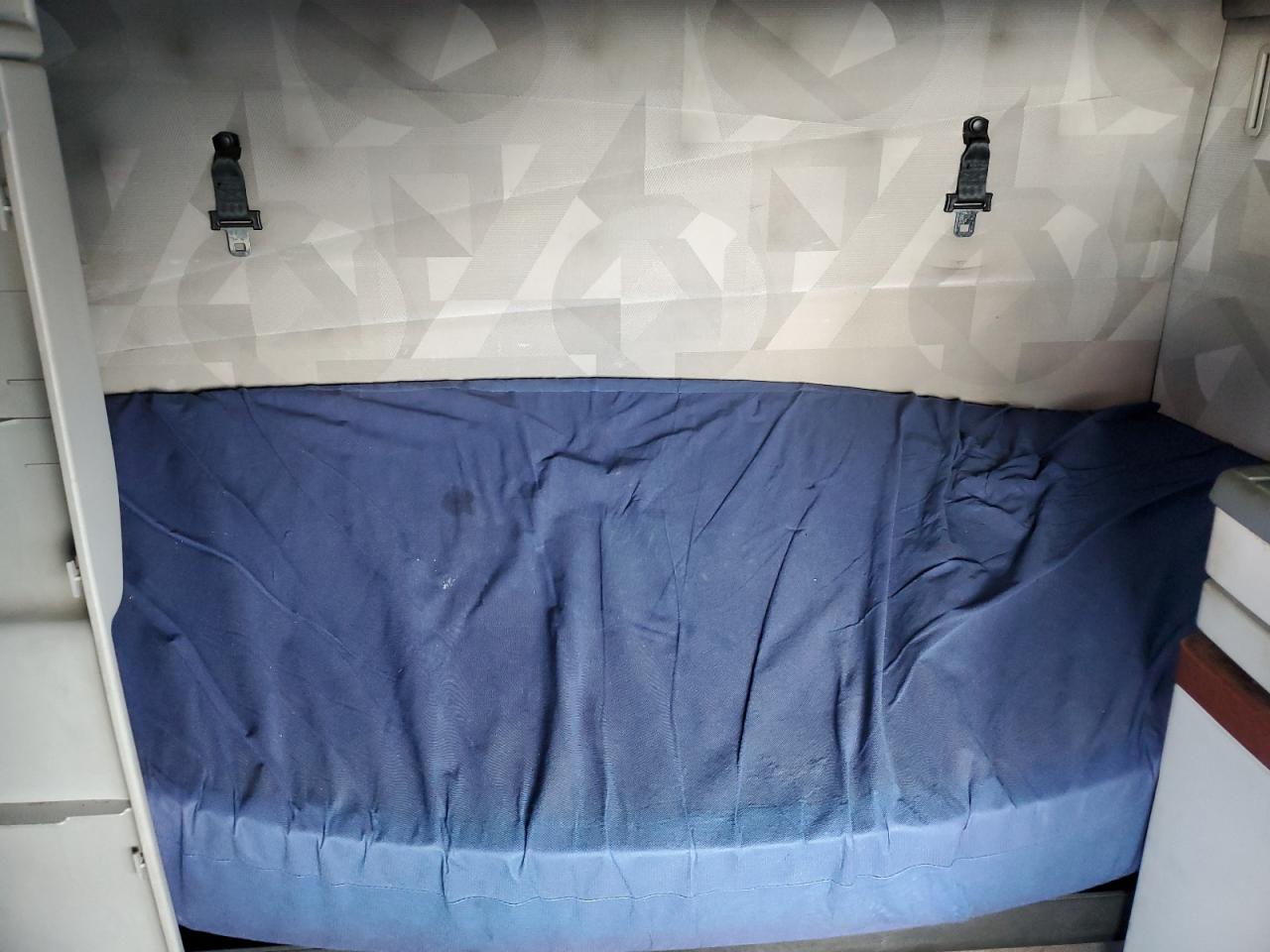 Lot #3282402262 2012 VOLVO VN VNL