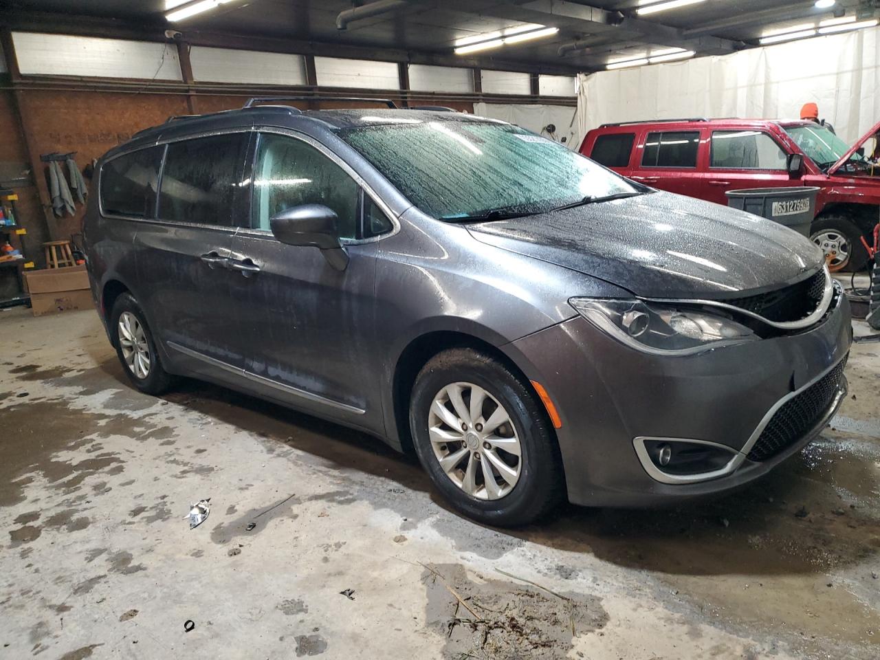 CHRYSLER PACIFICA TOURING L