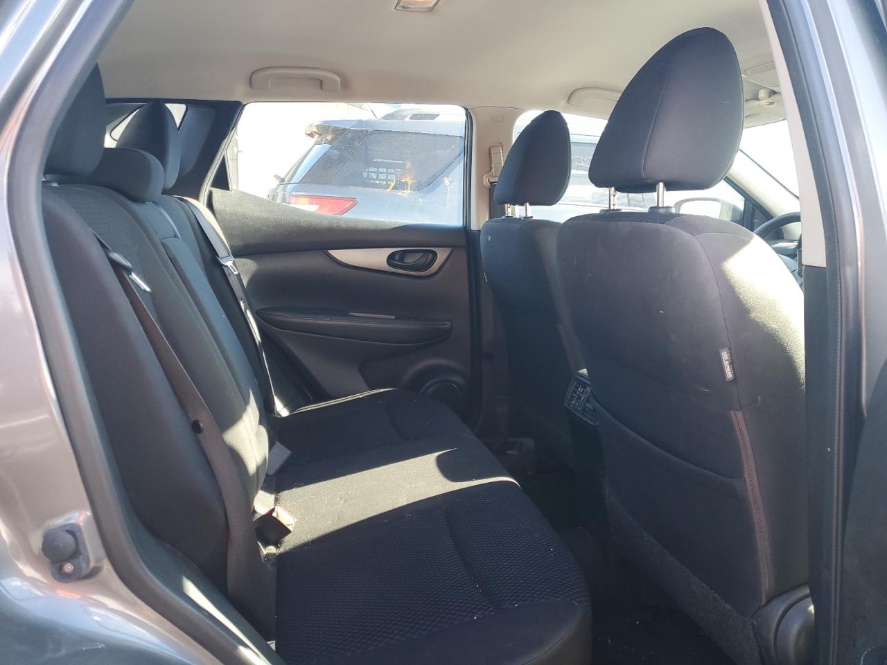 NISSAN ROGUE SPORT S