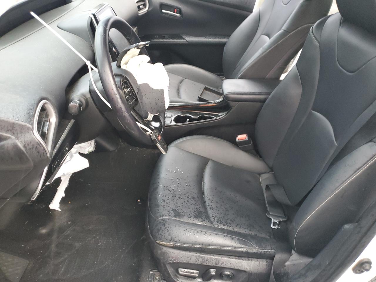 TOYOTA PRIUS PRIME LE