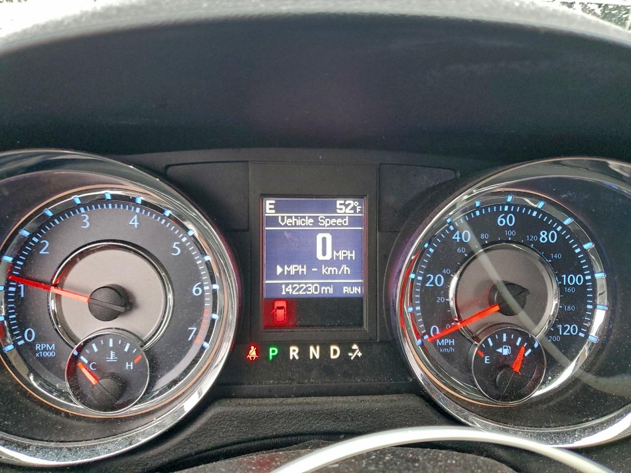 CHRYSLER TOWN & COUNTRY TOURING