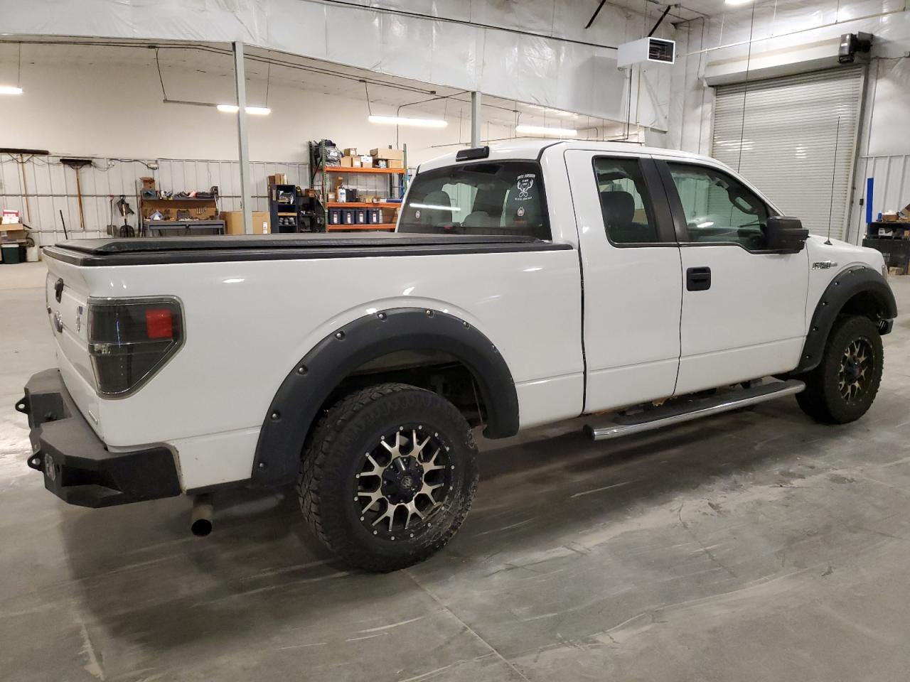FORD F-150 SUPER CAB