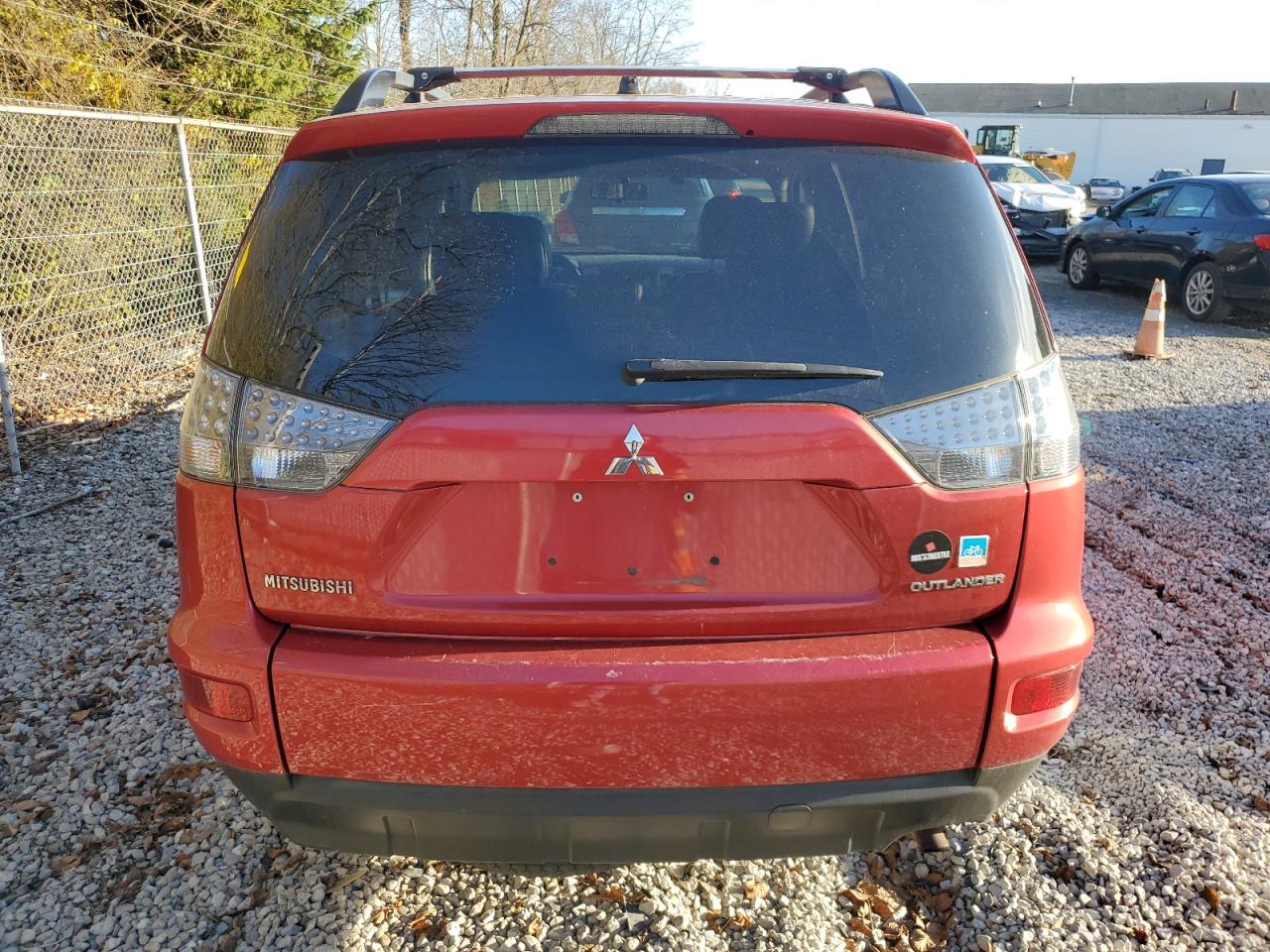 MITSUBISHI OUTLANDER SE
