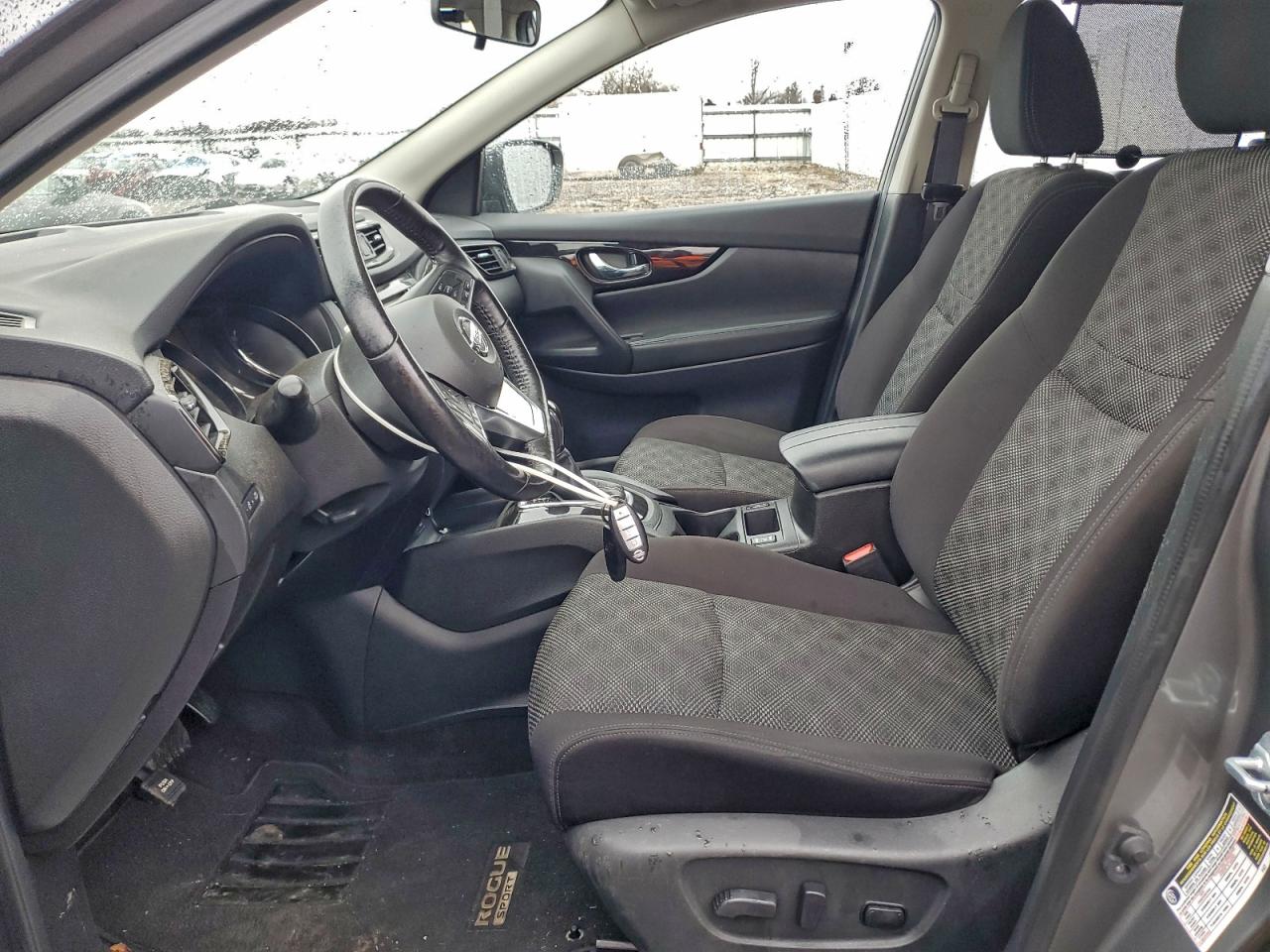 NISSAN ROGUE SPORT S