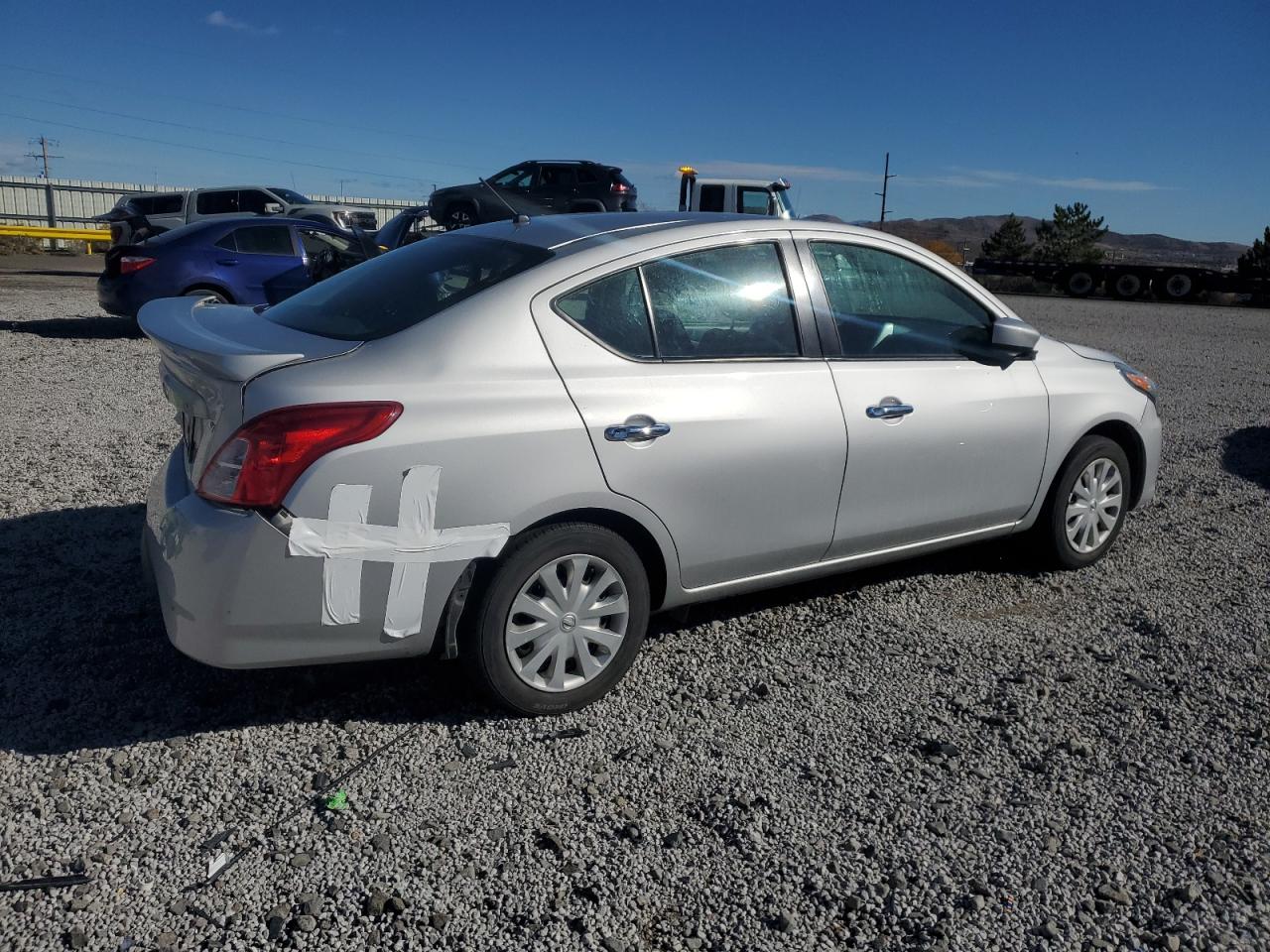 NISSAN VERSA S