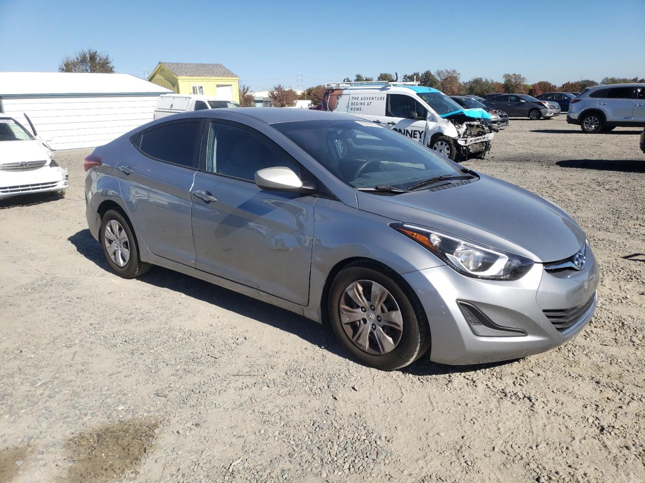HYUNDAI ELANTRA SE