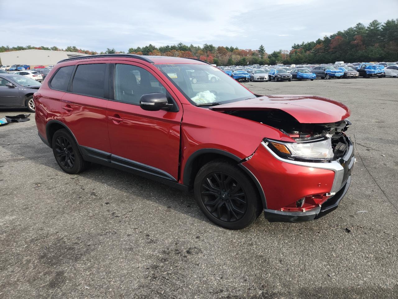 MITSUBISHI OUTLANDER SE
