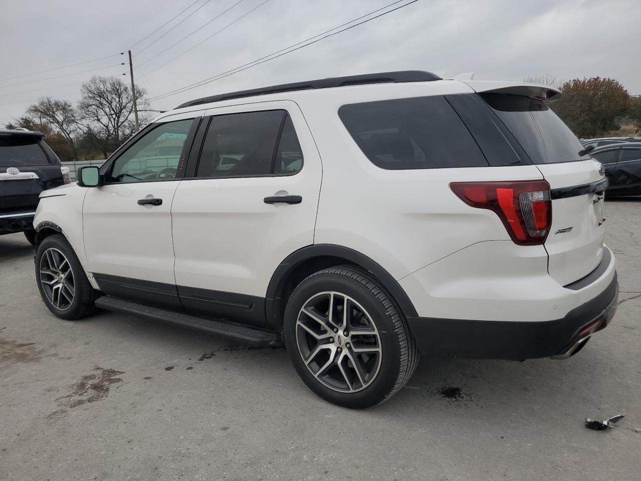 FORD EXPLORER SPORT