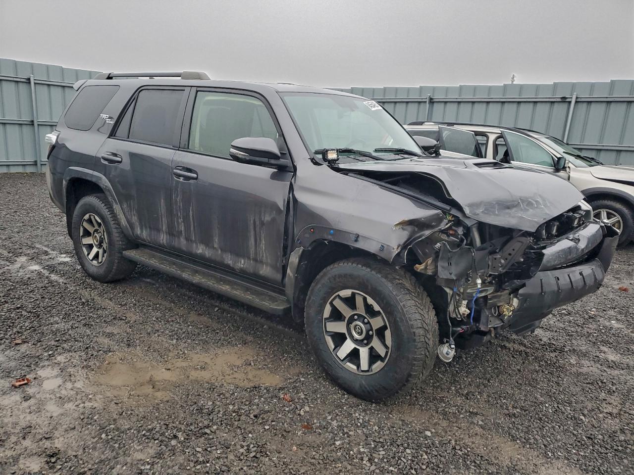 TOYOTA 4RUNNER SR5/SR5 PREMIUM
