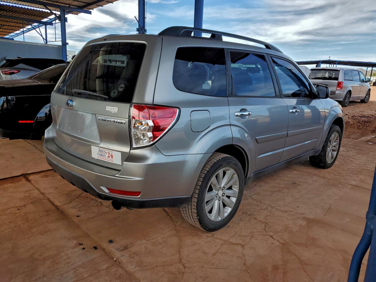 Lot #3316181900 2011 SUBARU FORESTER L