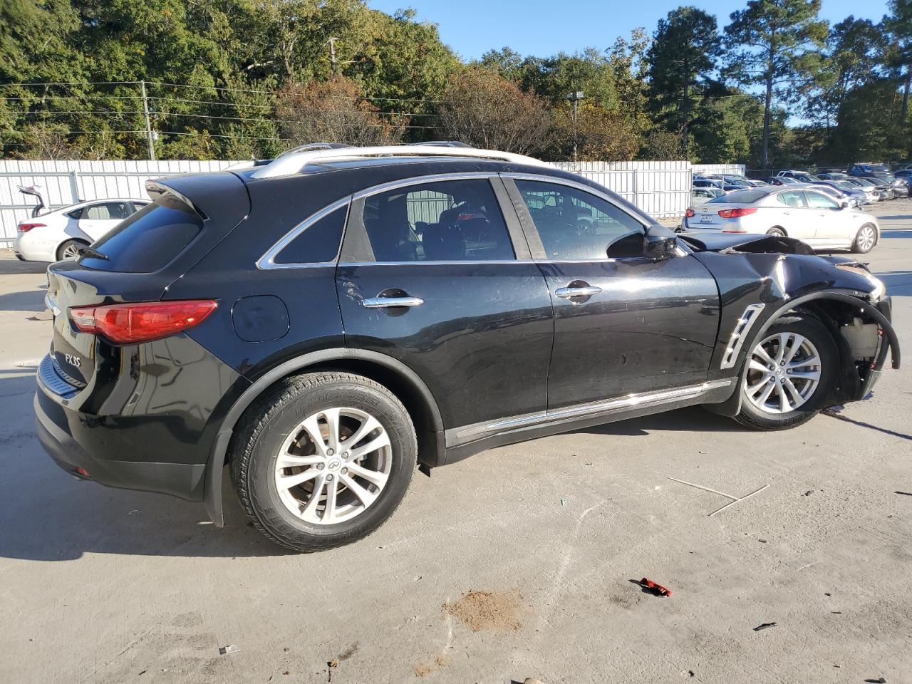 INFINITI FX35