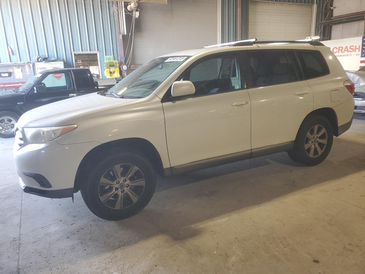 TOYOTA HIGHLANDER BASE