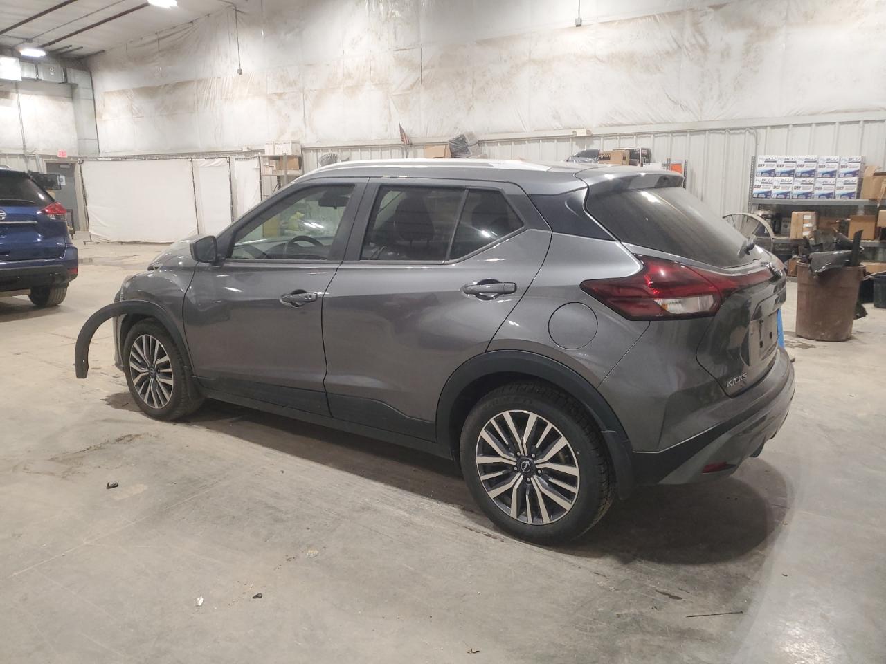 NISSAN KICKS SV