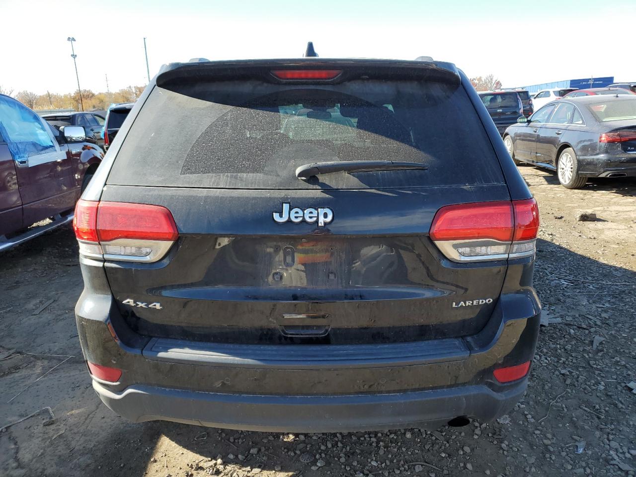 JEEP GRAND CHEROKEE LAREDO