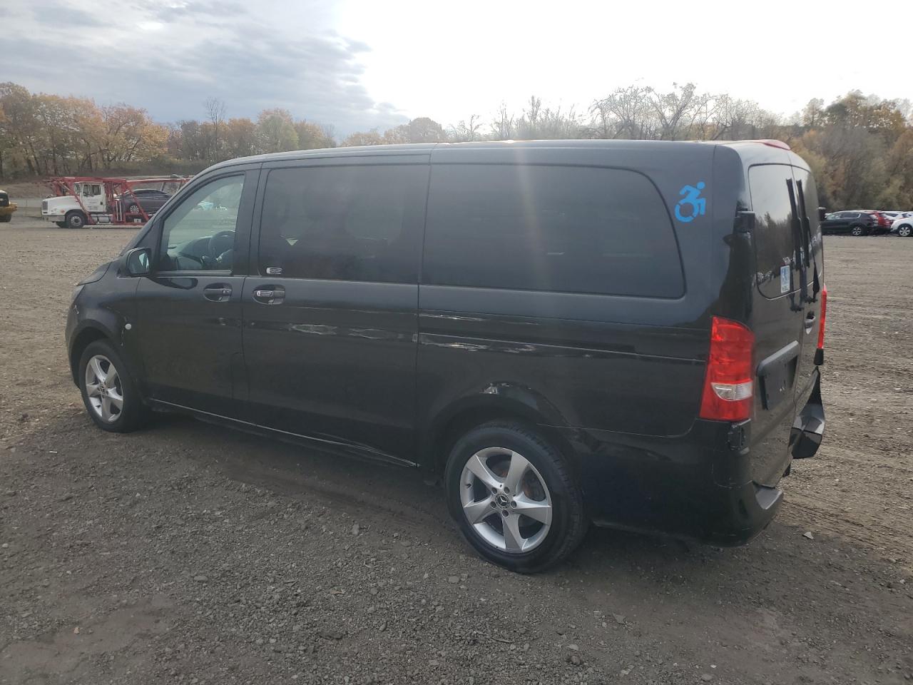 MERCEDES-BENZ METRIS