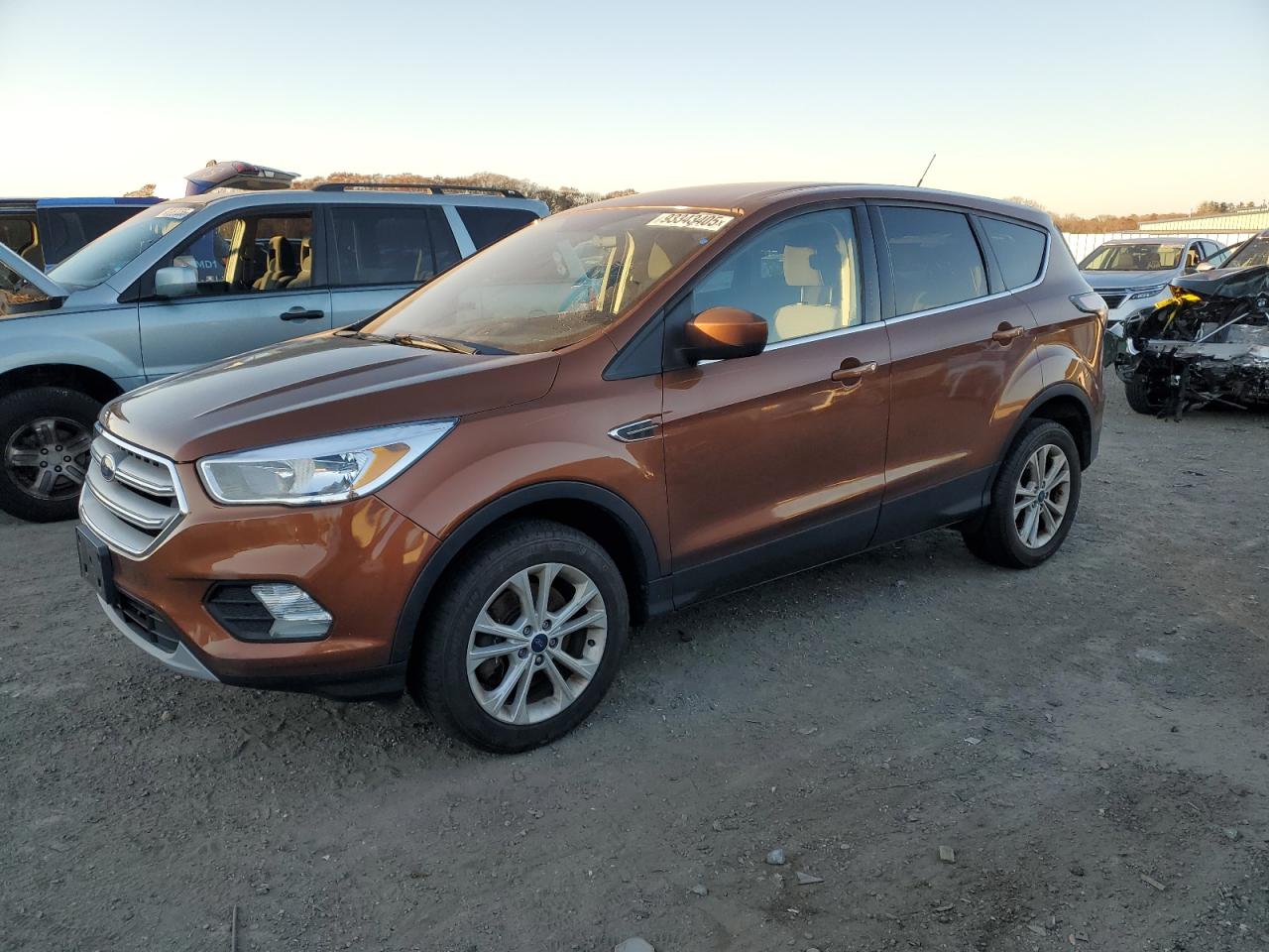 FORD ESCAPE SE