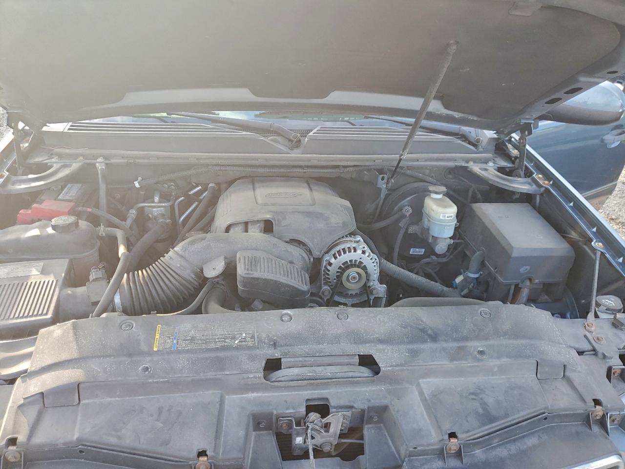 CHEVROLET TAHOE K1500 LS