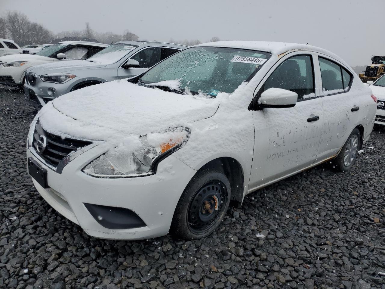 NISSAN VERSA S