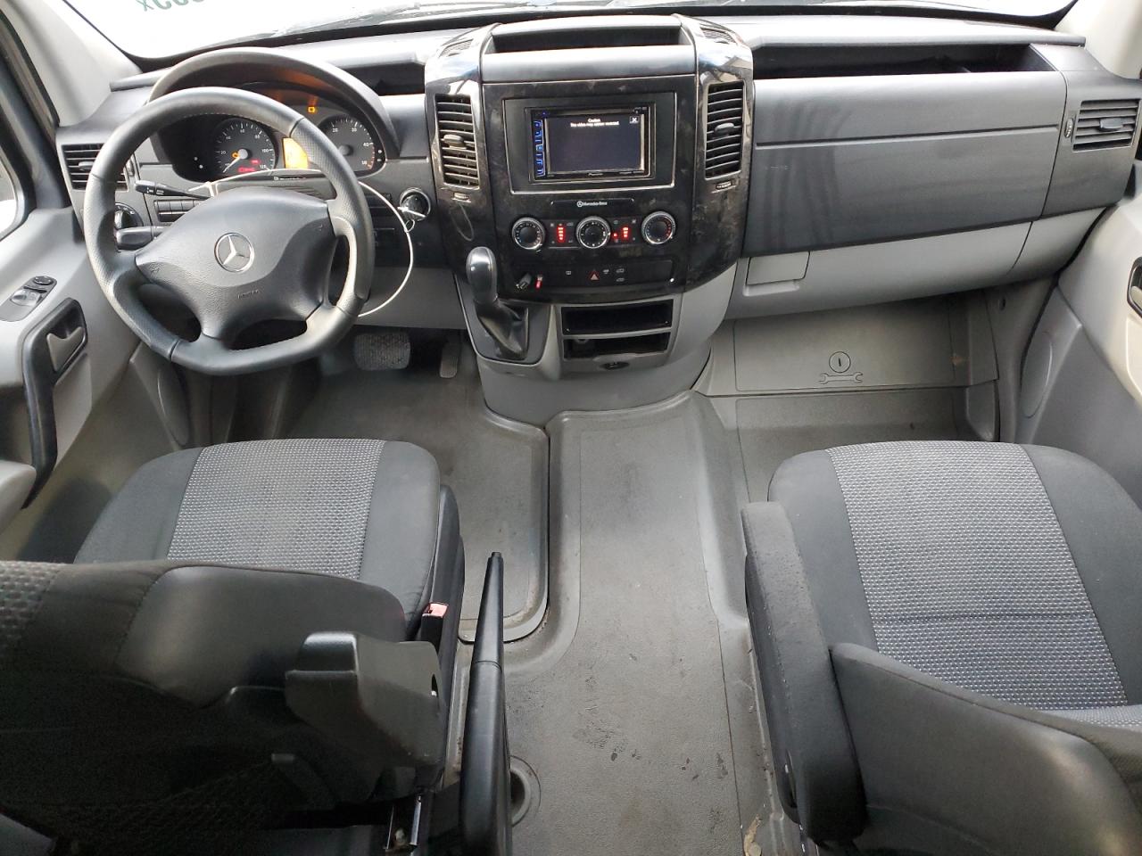 MERCEDES-BENZ SPRINTER 2500