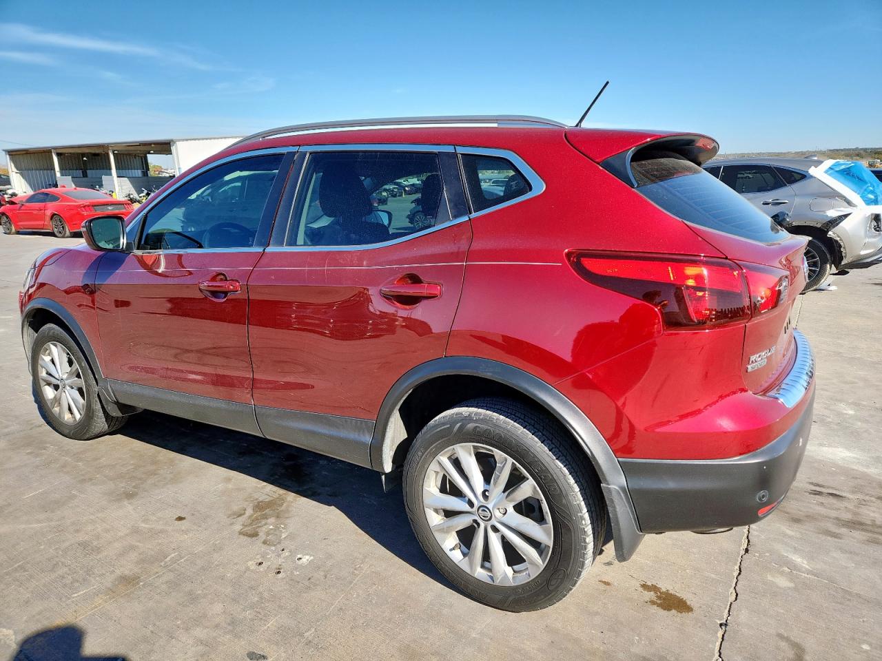 NISSAN ROGUE SPORT S
