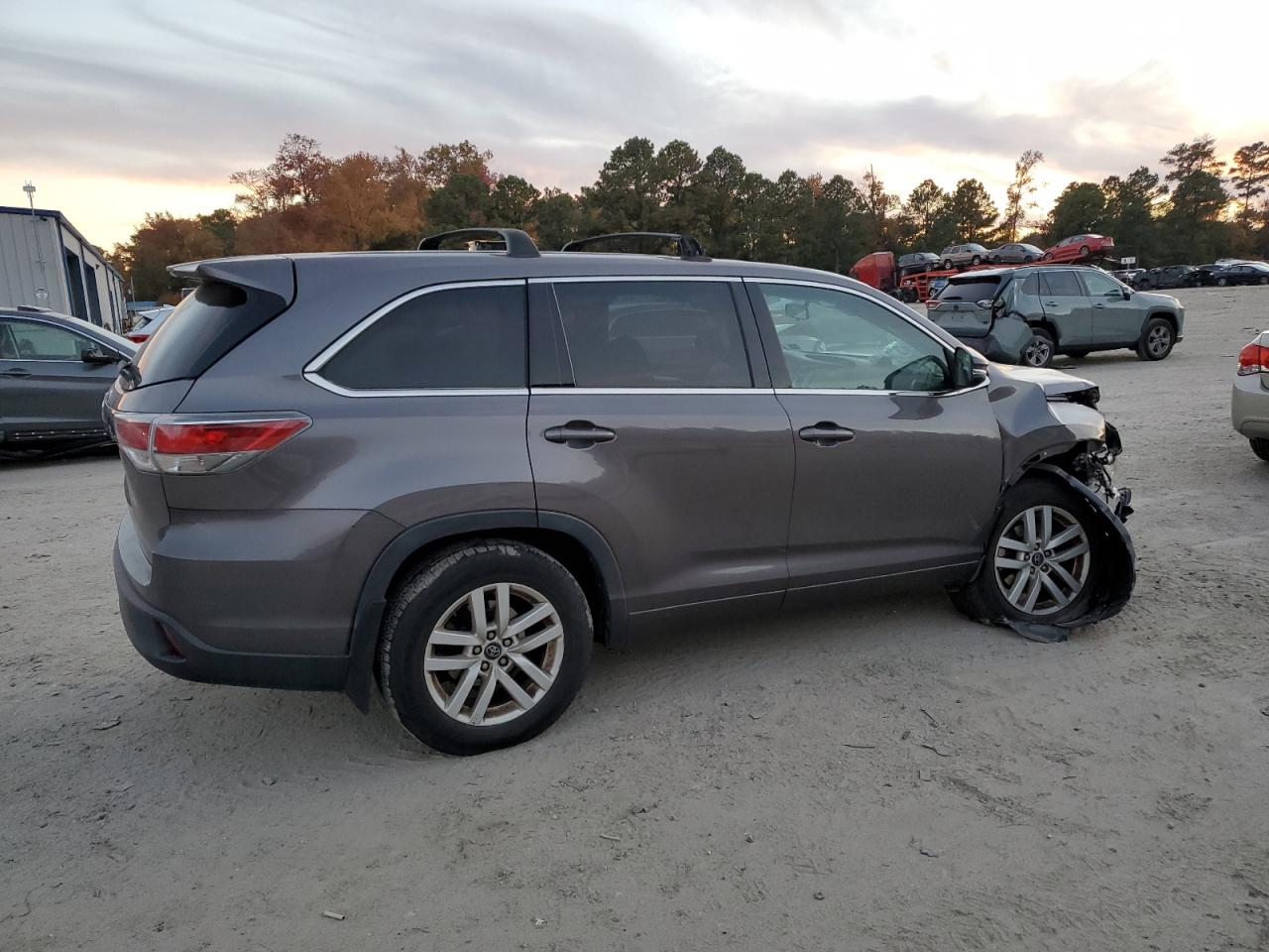 TOYOTA HIGHLANDER LE